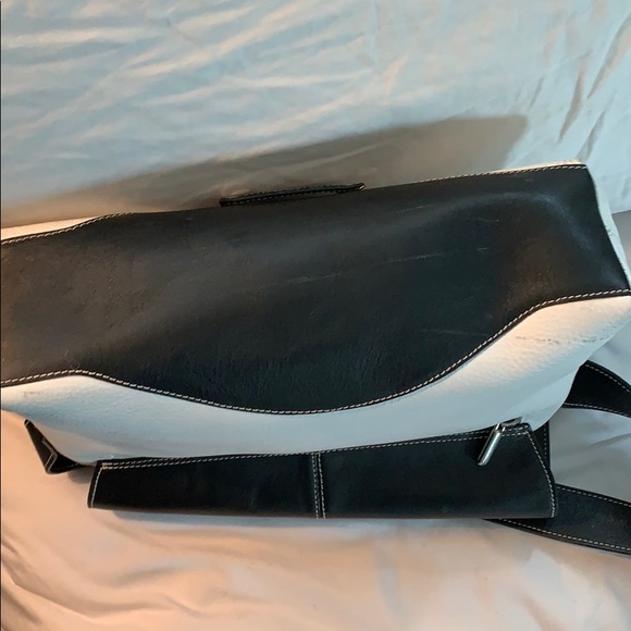 Handbag - Picture 3 of 4